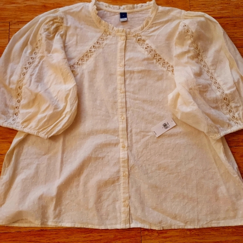 Old navy shirt XL NWT